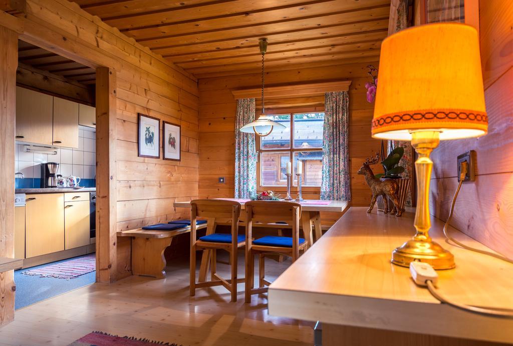 Chalets Ebner Eben Im Pongau Habitación foto